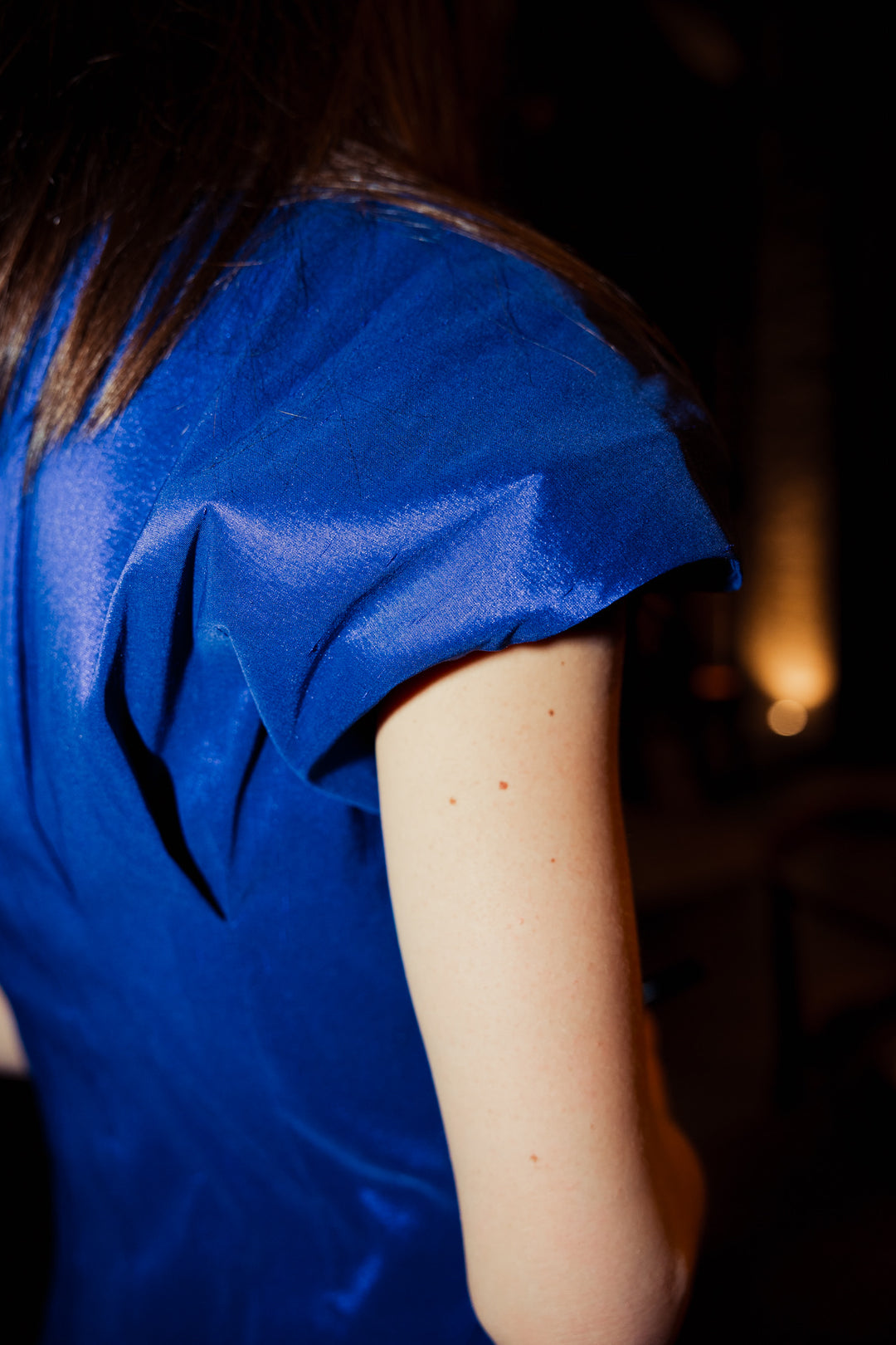 LIRA | ONE SHOULDER TOP